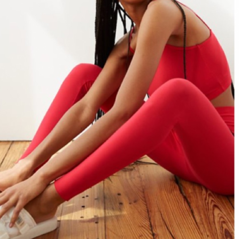 ♥️Aritzia TNA leggings